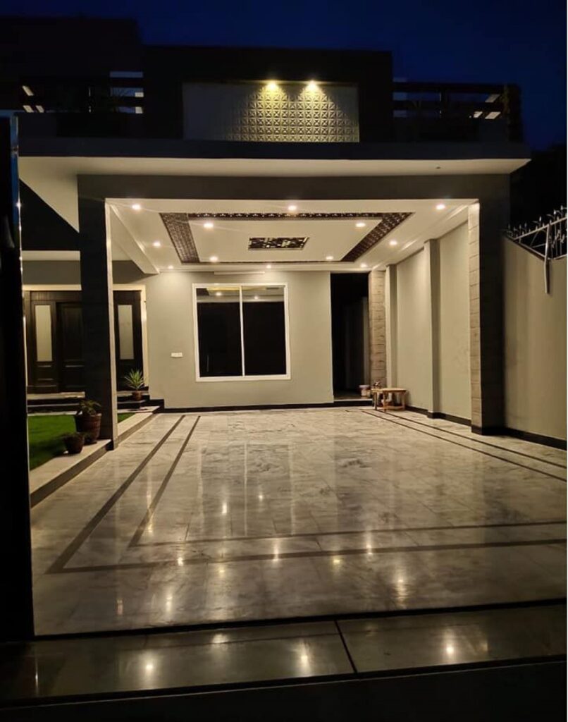 1 Kanal House For Sale